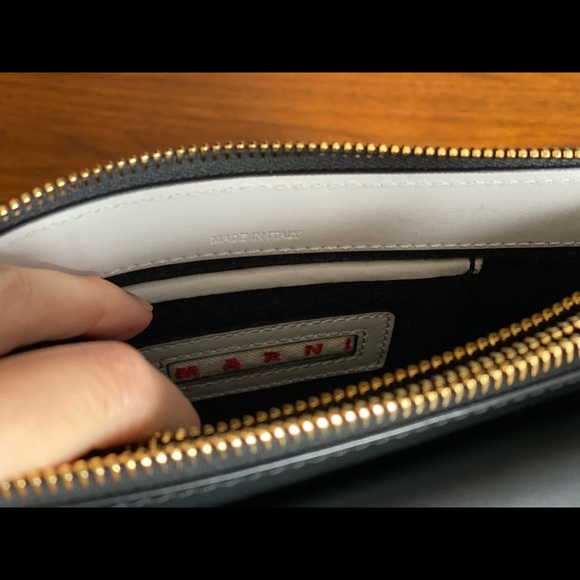 BANDOLEER TWO TONE POCKET CROSSBODY - Picture 5 of 8